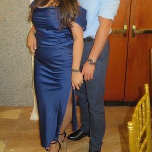 Designed for women 5'3 and under, this maxi dress comes in a petite length